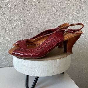 Naya Fandango Red Leather Heels Size 8 EUC